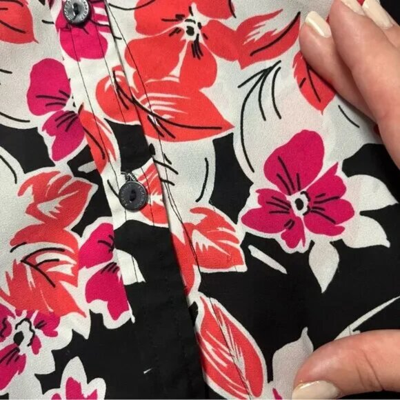 Foxcroft Jade Blooming Dark Floral Tunic Shirt Red Flower Size 22W - Picture 7 of 8